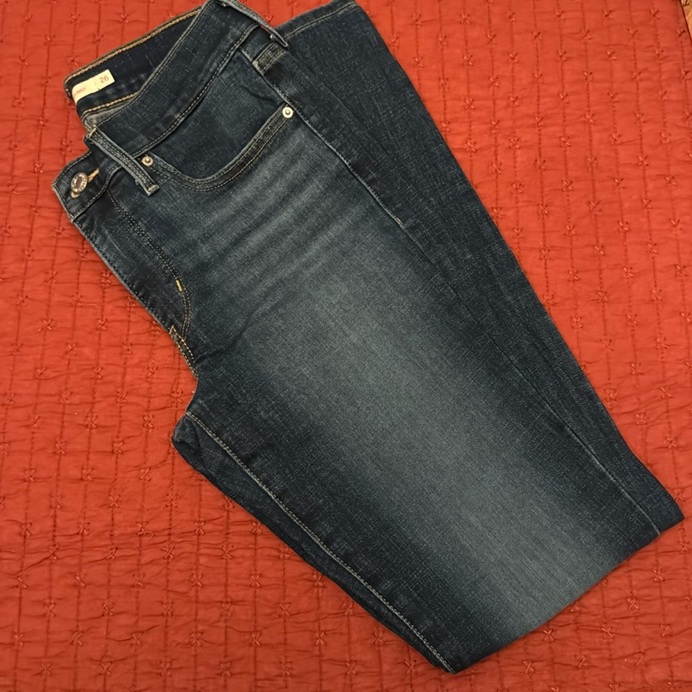 Levi’s 311 shaping Skinny jeans size 2